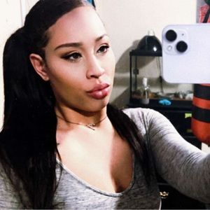 Meet your Posher, Amil